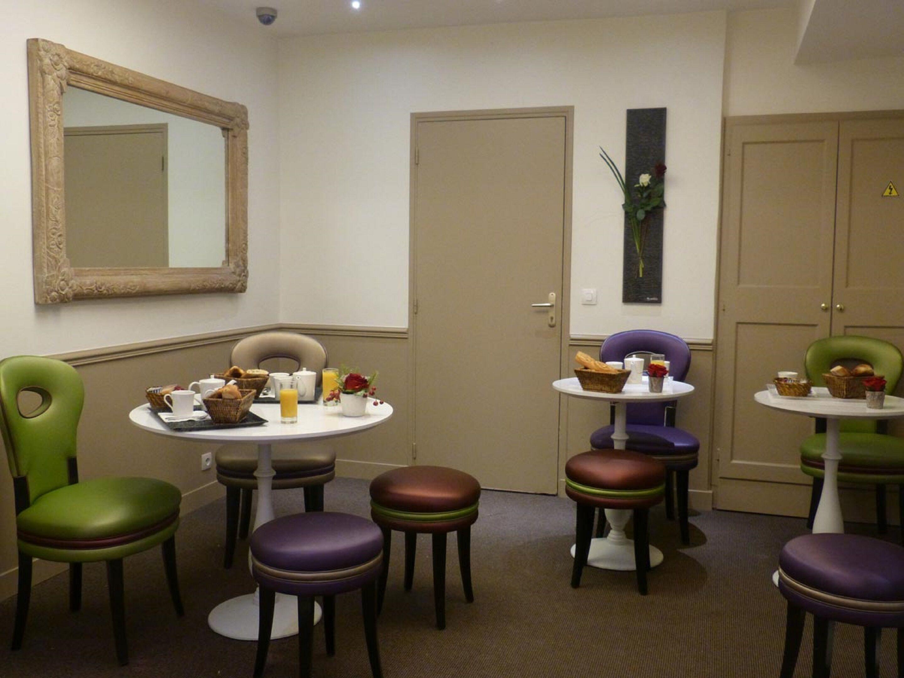 Little Regina Hotel