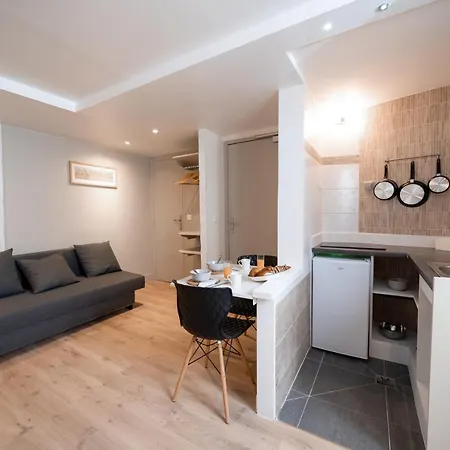 Hotel Little Regina Parigi