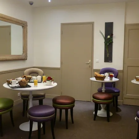 Little Regina Hotel